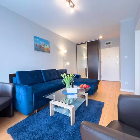 Economy W Porcie By Ms Pro