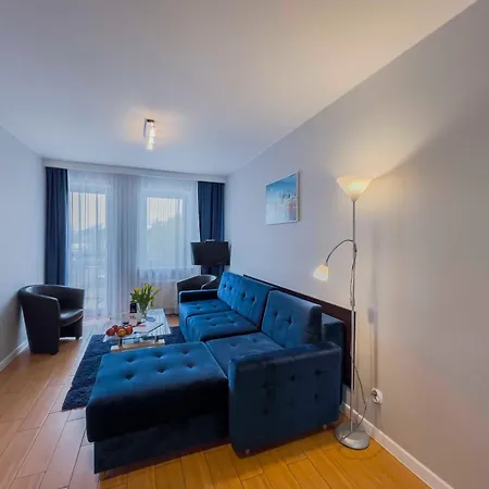 Economy W Porcie By Ms Pro