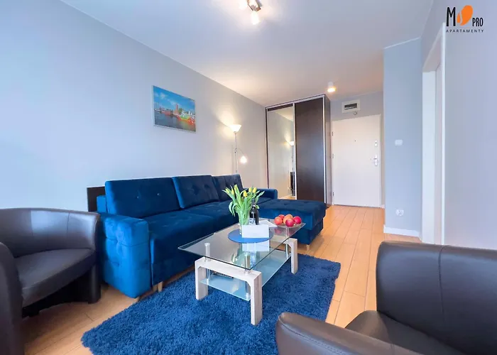 Economy W Porcie By Ms Pro